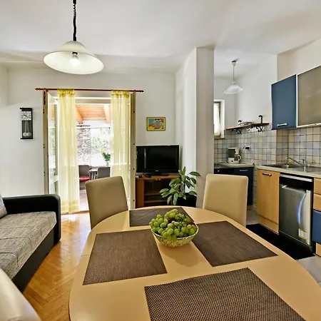 Apartment Nikola Porec