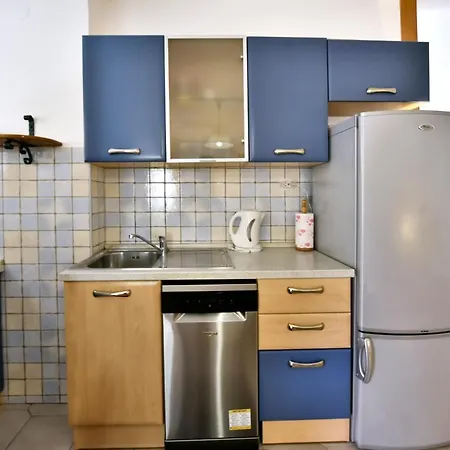 Πανσιόν Nikola Πόρετς