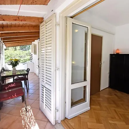 Πανσιόν Nikola